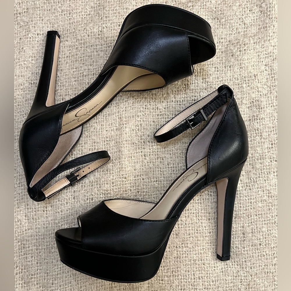 Jessica Simpson 7.5 black leather ankle strap heels